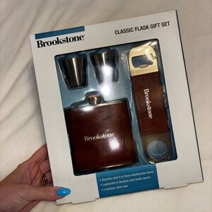 Brookstone Brown Leather flask set